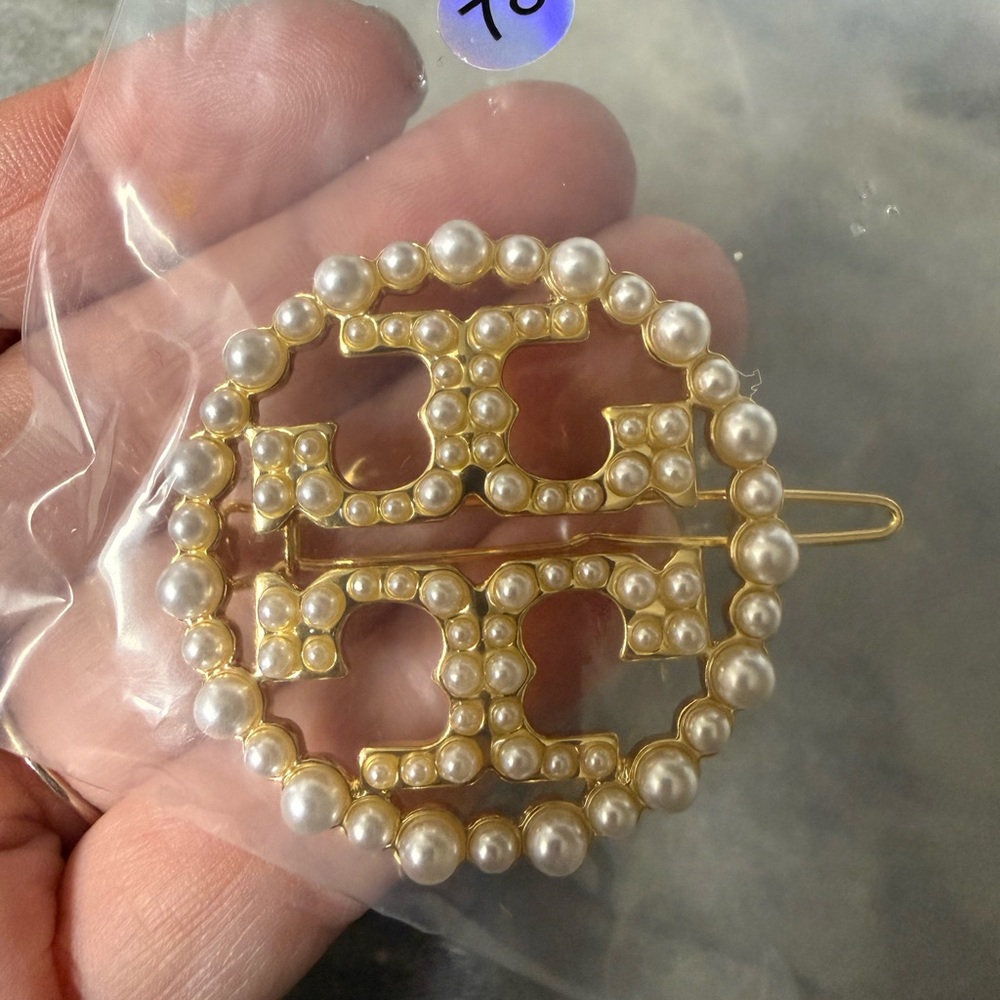 NWOT TORY BURCH Double T pearl-embellished hairpin Authentic Gold Pearl Ivory - Picture 2 of 4
